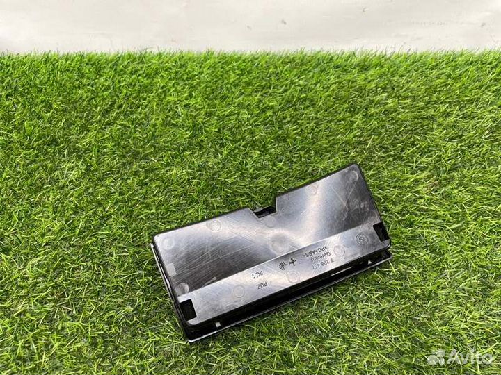 Бардачок под очки Bmw X5 F15 N57D30A 2017