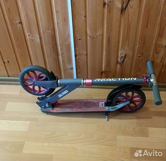 Самокат на больших колесах