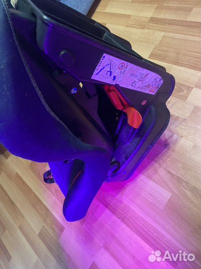 Детское кресло в машину nania