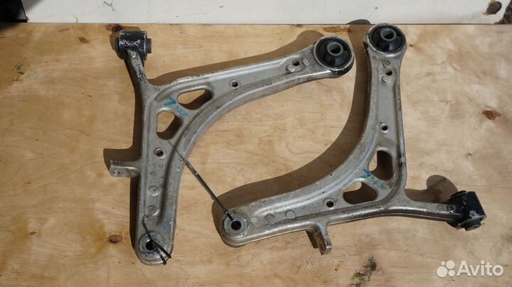 Передние алюминевые рычаги Subaru