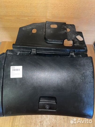 Бардачок Chevrolet Cruze J300 A14NET 2014