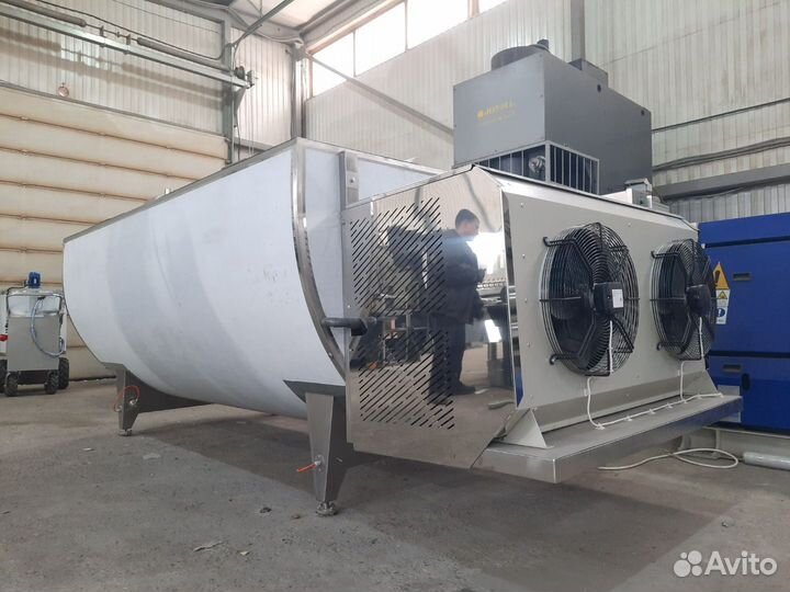 Охладитель молока 1500 литров