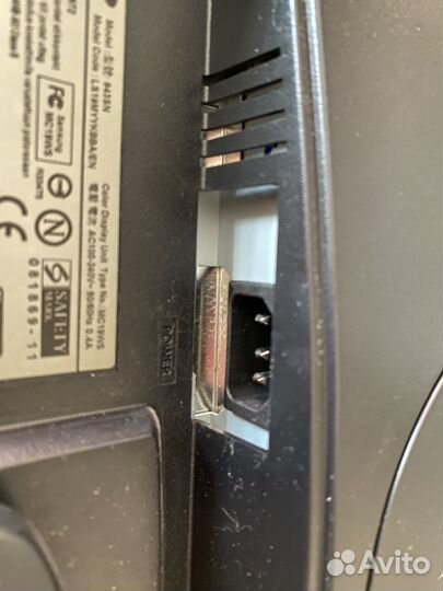 Монитор Samsung