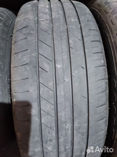Goodyear EfficientGrip Performance 215/60 R16