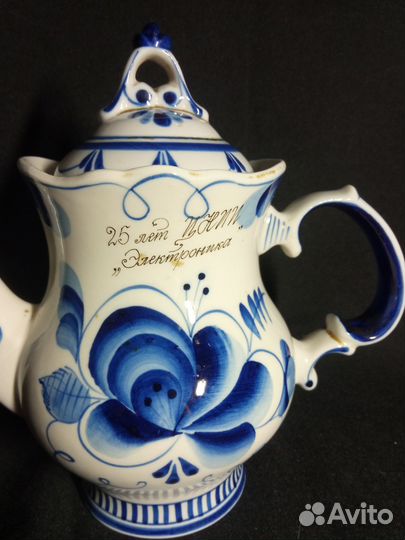 Заварочный чайник. Гжель