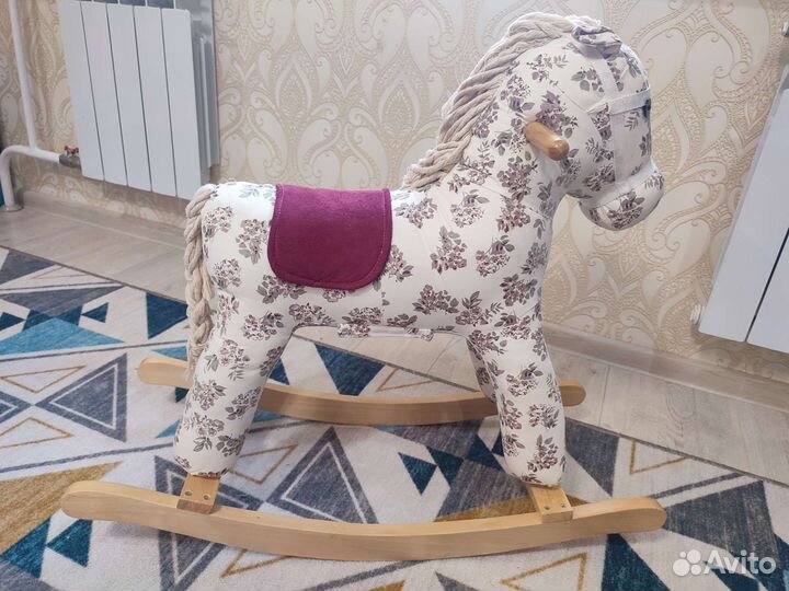 Детская качалка лошадь