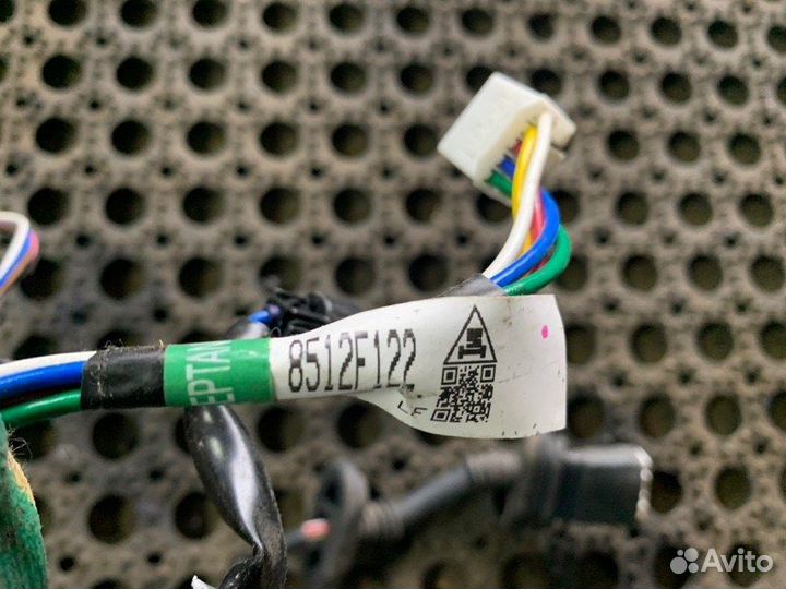 Проводка двери задняя левая Mitsubishi L200 V