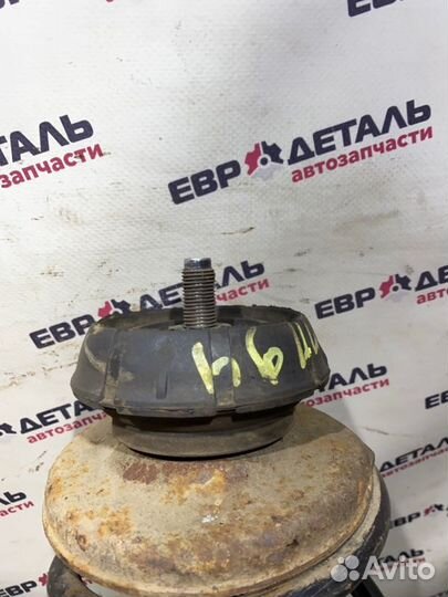 Амортизатор подвески передний правый Renault Logan