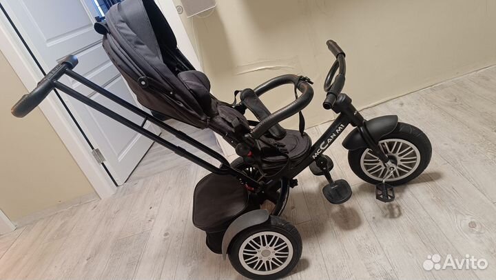 Детский велосипед с ручкой McCan M1