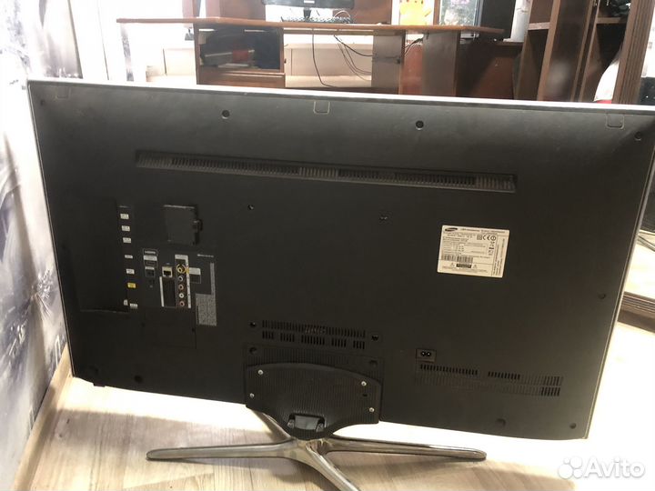 Телевизор SMART tv 3Д самсунг