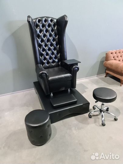 Педикюрное кресло трон Венеция