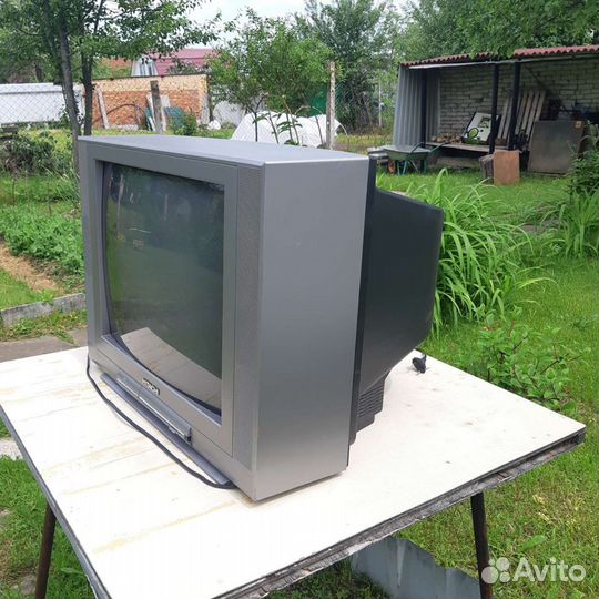 Телевизор hitachi