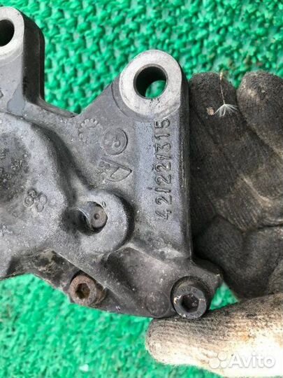 Суппорт тормозной прав. зад. Mercedes-Benz S-class