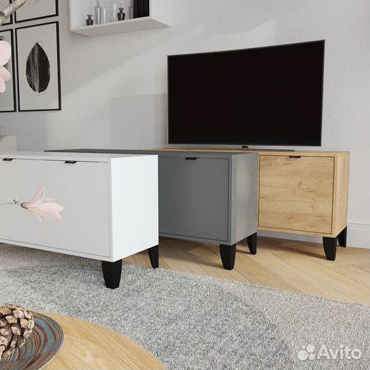 Тумба под тв на ножках 1,24 м в наличии