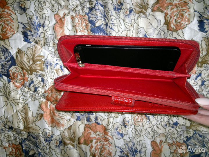 Кожаное женское портомоне Gillian красное б/у