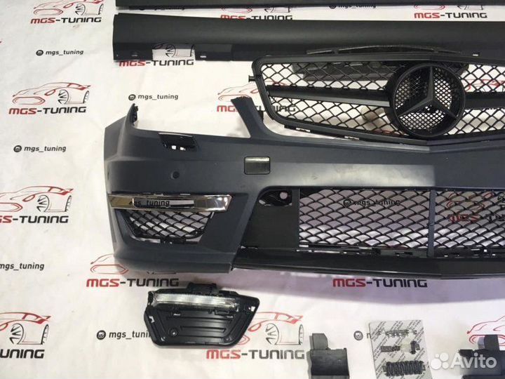 Обвес С63 AMG W204 Черная решетка + насадки ромб