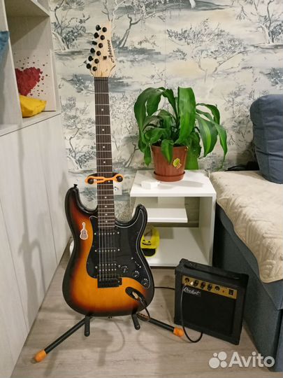 Электро гитара Ashtone st-200 + комбик