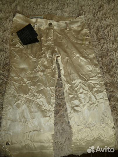 Легкие и стильные удлин шорты с эффектом помятости