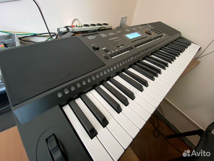 Синтезатор medeli M361