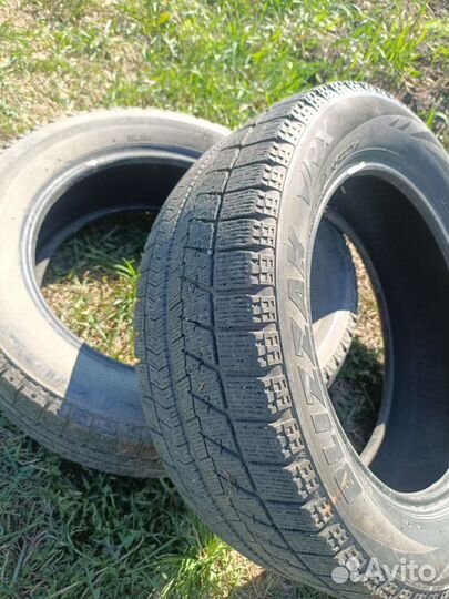 Bridgestone Blizzak VRX 205/55 R16