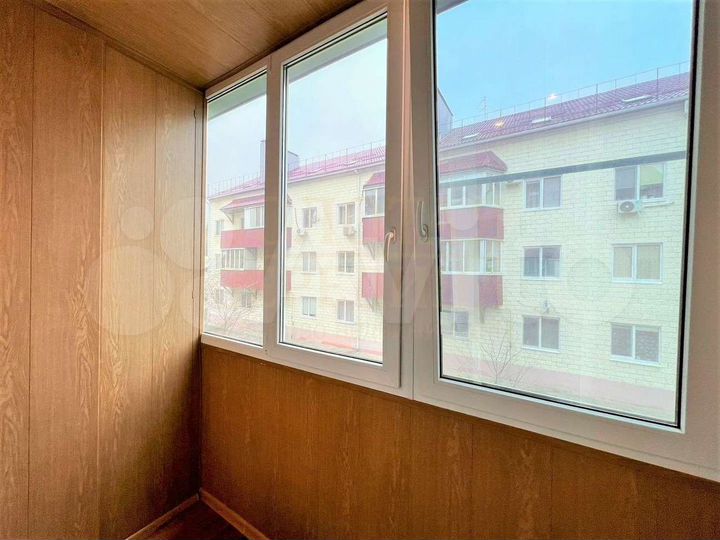 2-к. квартира, 60 м², 2/4 эт.