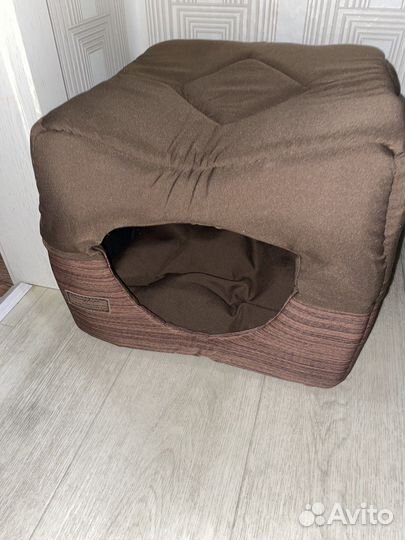 Лежанка домик для собак и кошек