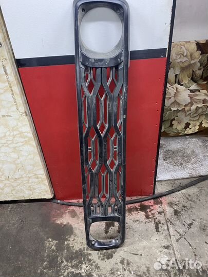 Решетка радиатора нива