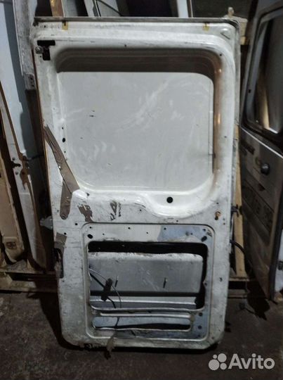 Дверь левая задняя Форд Транзит низкая