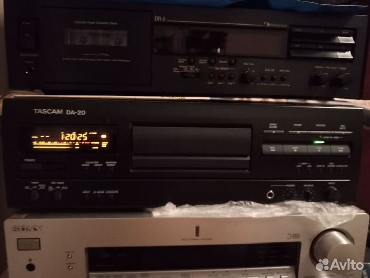 Nakamichi DR-2, Tascam DA-20