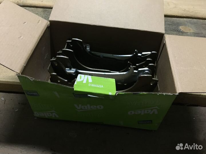 Тормозные колодки задн. Valeo 564207 Ford EcoSport