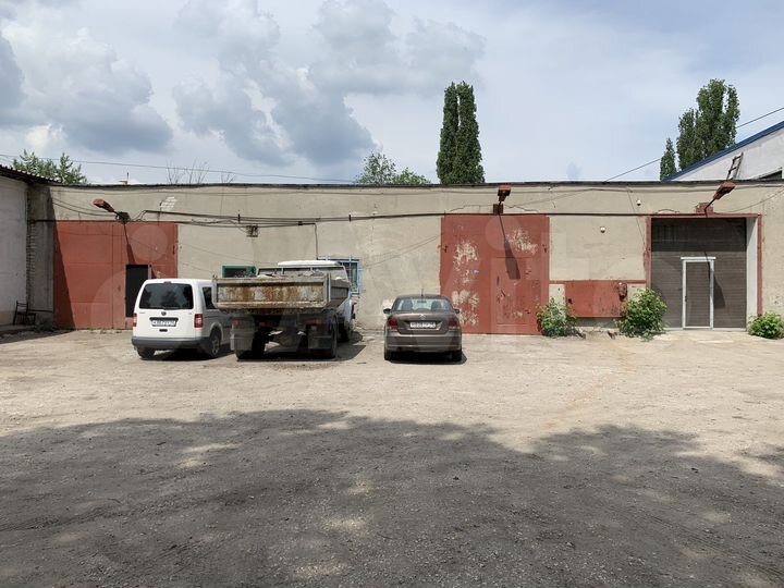 Гараж, > 30 м²