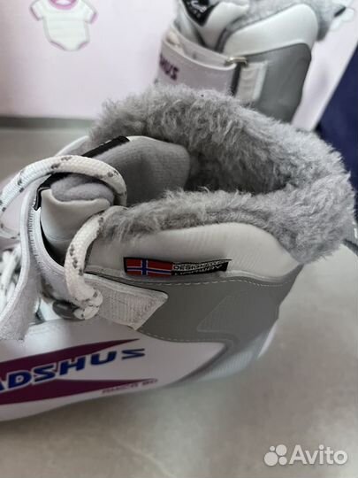 Лыжные ботинки