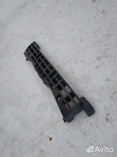 Абсорбер переднего бампера Kia Rio