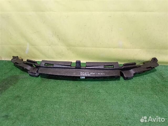 Наполнитель переднего бампера BMW 5 G30 2016