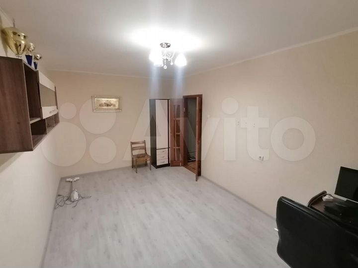 2-к. квартира, 50 м², 5/5 эт.