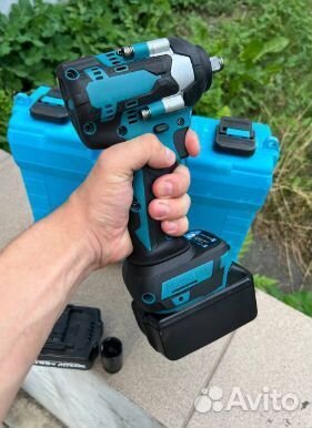 Гайковёрт аккумуляторный Makita 550 N.m