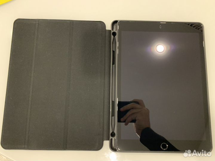 Продам Apple iPad 9 WiFi 64 gb. Space Gray