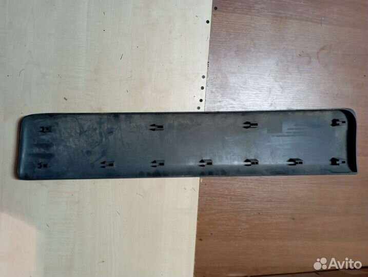 Renault Traffic Молдинг левой двери оригинал