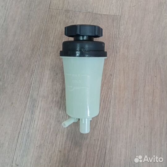 Бачок гура Ford Focus II/Focus III/C-Max 1.4/1.6