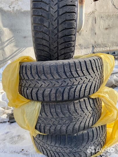 Bridgestone Ice Cruiser 5000 225/55 R16