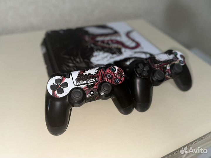 Sony playstation 4 slim