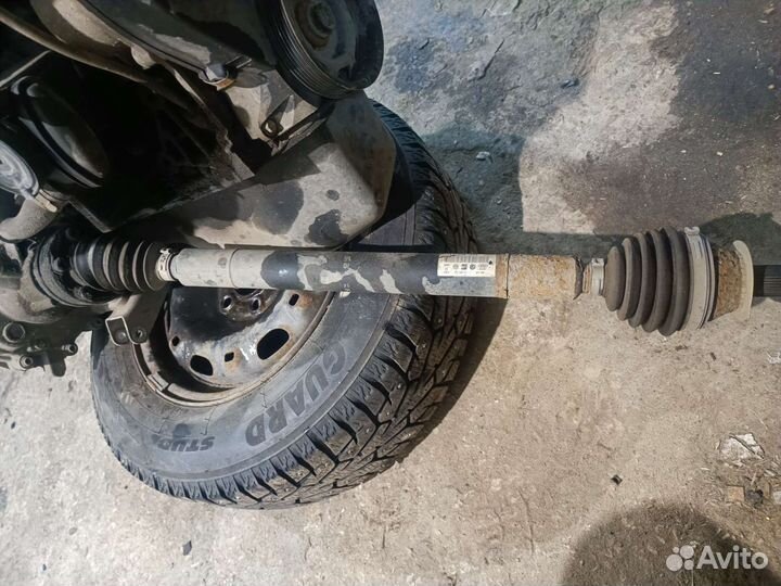 Привод правый Skoda Roomster, Fabia 1.4