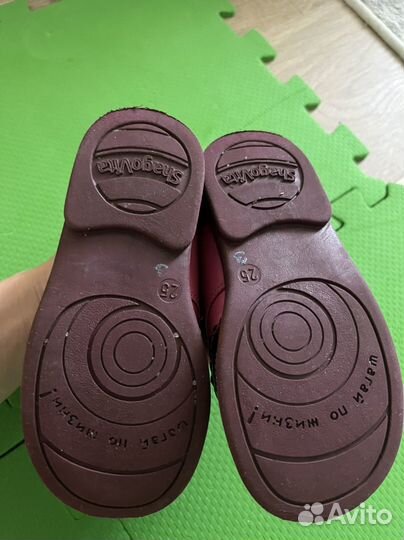 Полуботинки лаковые для девочки 25