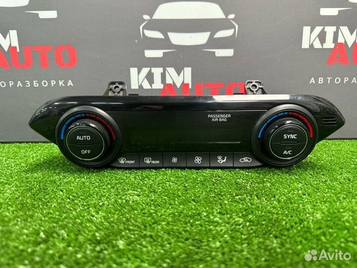Блок управления климат-контролем Kia Cerato 4 Bd