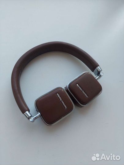 Беспроводные наушники Harman Kardon Soho Wireless