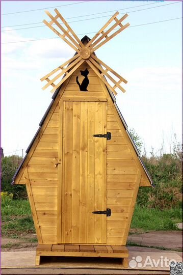 Дачный туалет деревянный