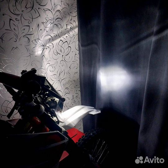 Новая лампочка h4