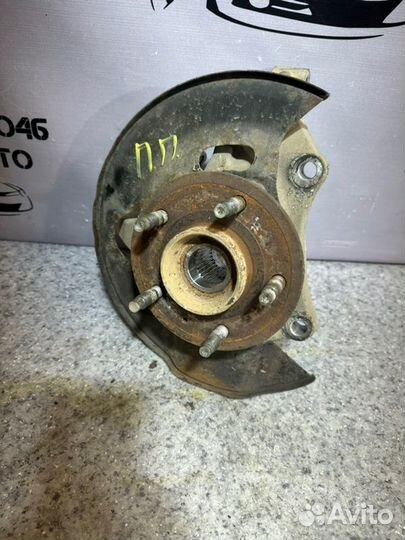 Кулак поворотный передний правый Chevrolet Captiva