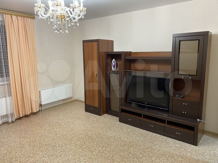 2-к. квартира, 57 м², 14/17 эт.