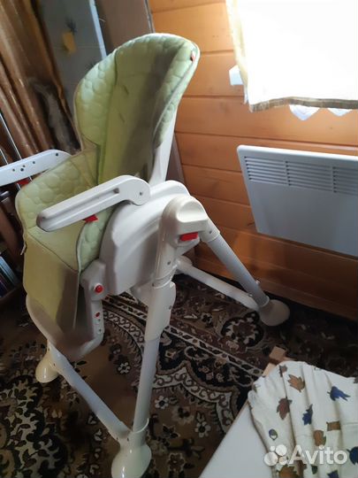 Детский стульчик для кормления